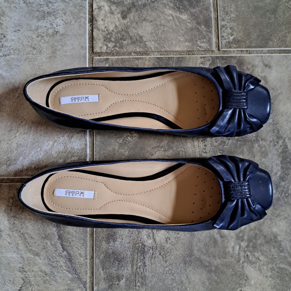 Geox Respira navy leather shoes